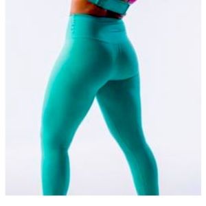 Fierce Boss Leggings from SHEFIT 🖤🤍